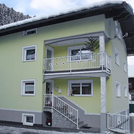 Dias By Interhome * Perpat